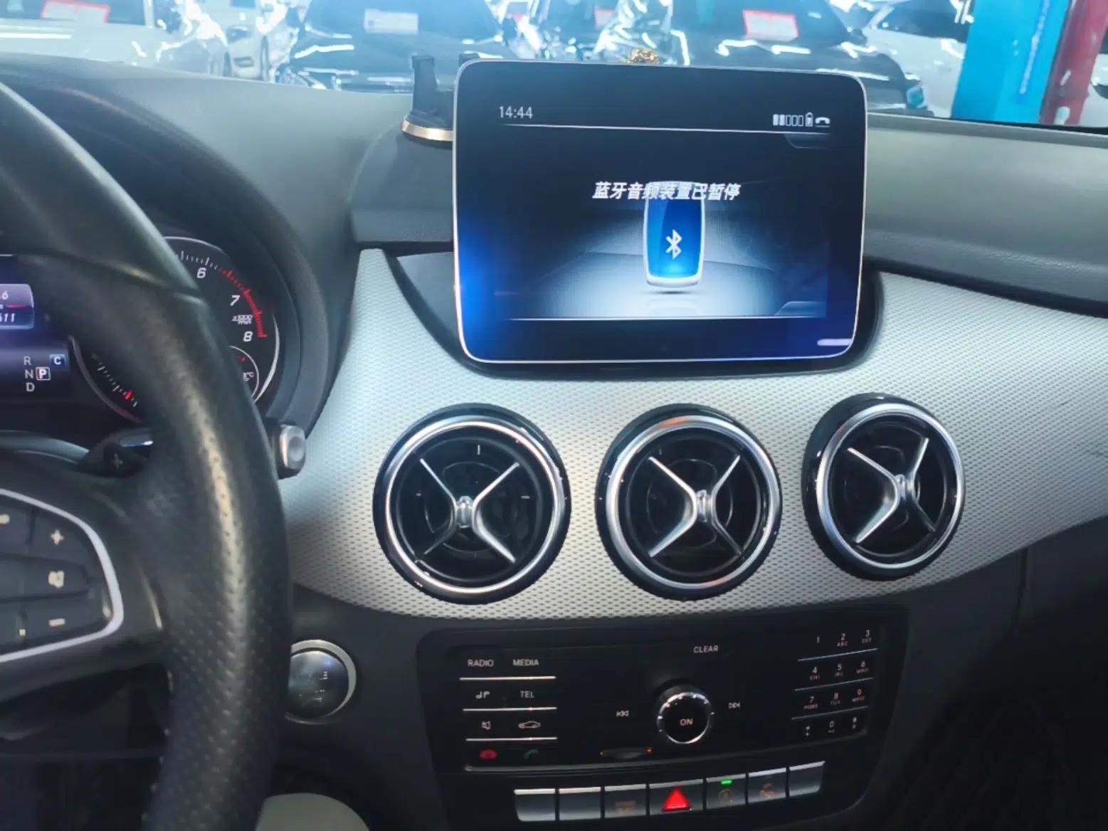 Mercedes-Benz B-Class 2019 B 200 Fashion Model — миниатюра 15