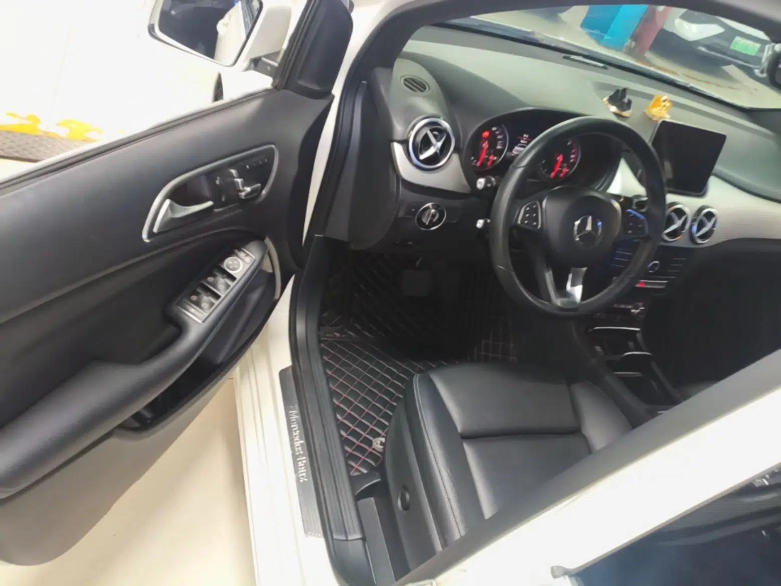 Mercedes-Benz B-Class 2019 B 200 Fashion Model — миниатюра 18