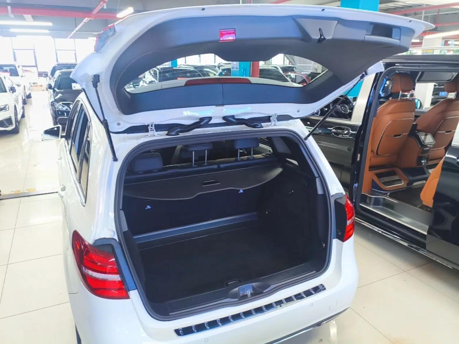Mercedes-Benz B-Class 2019 B 200 Fashion Model — миниатюра 22