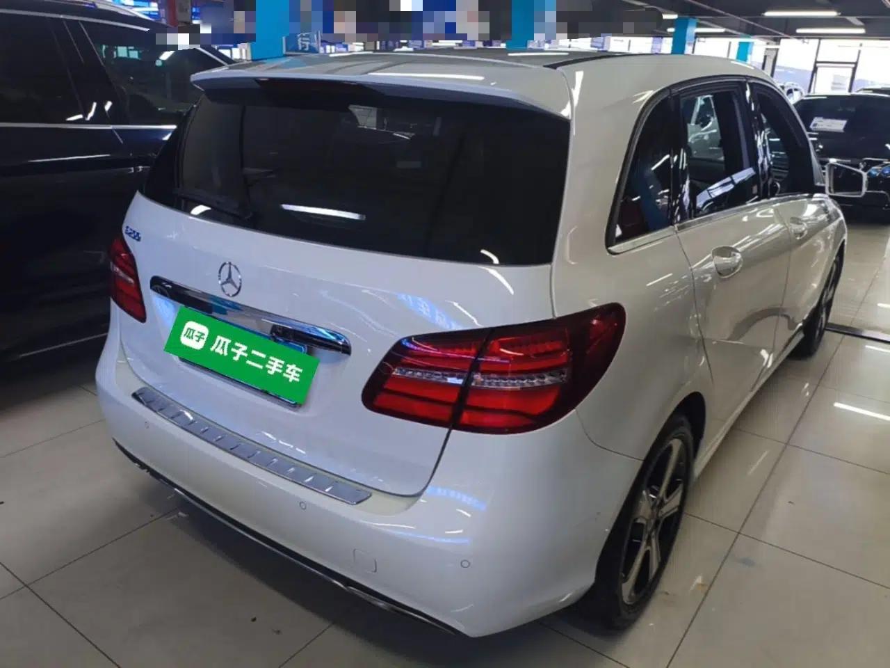 Mercedes-Benz B-Class 2019 B 200 Fashion Model — миниатюра 6