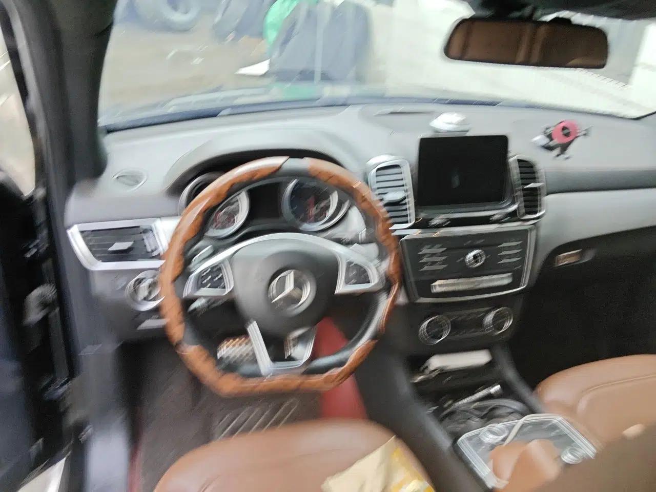 Mercedes-Benz GLE AMG 2017 AMG GLE 43 4MATIC — миниатюра 10