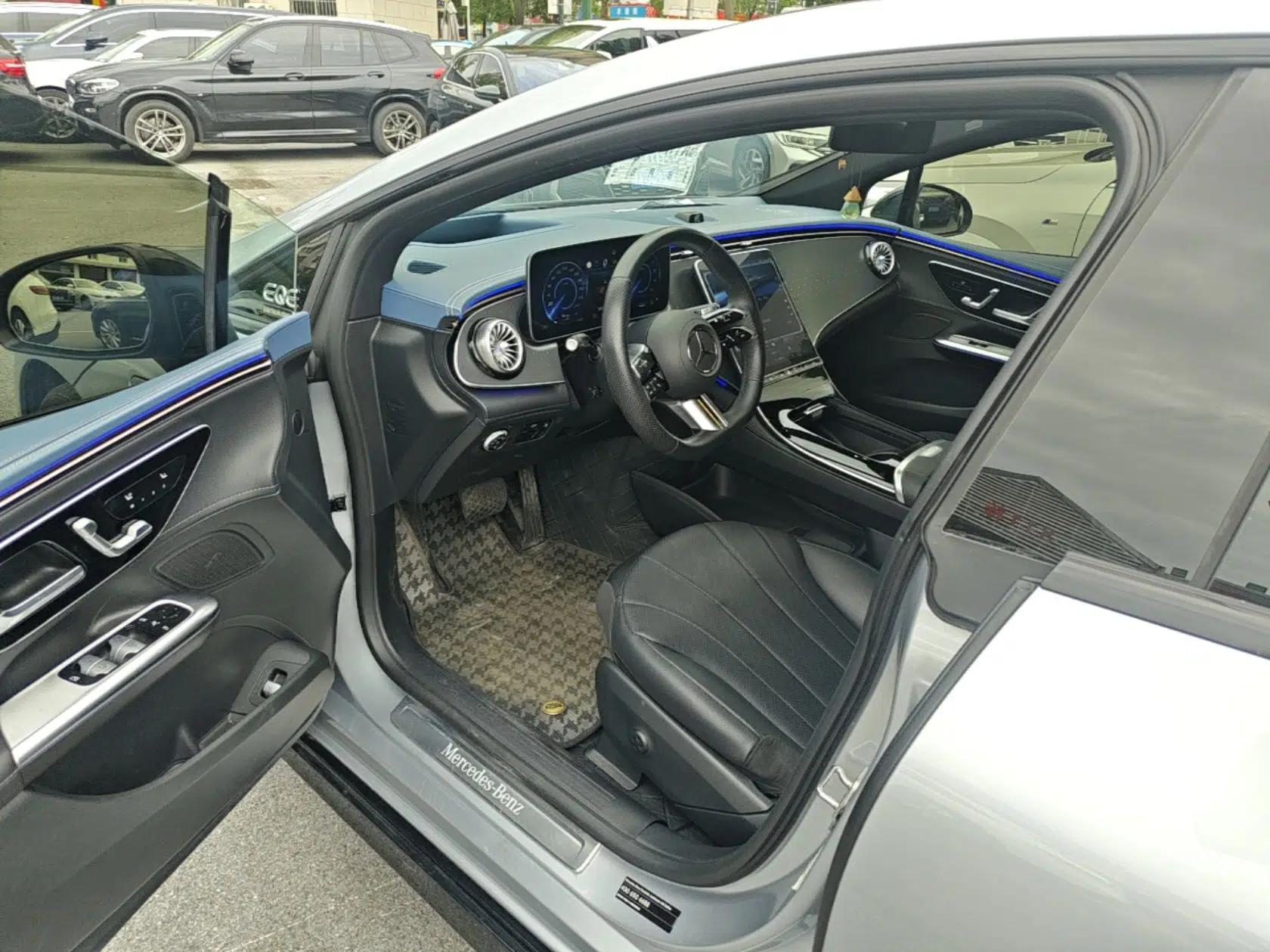 Mercedes-Benz EQE 2022 350 First Edition Special Version — миниатюра 23