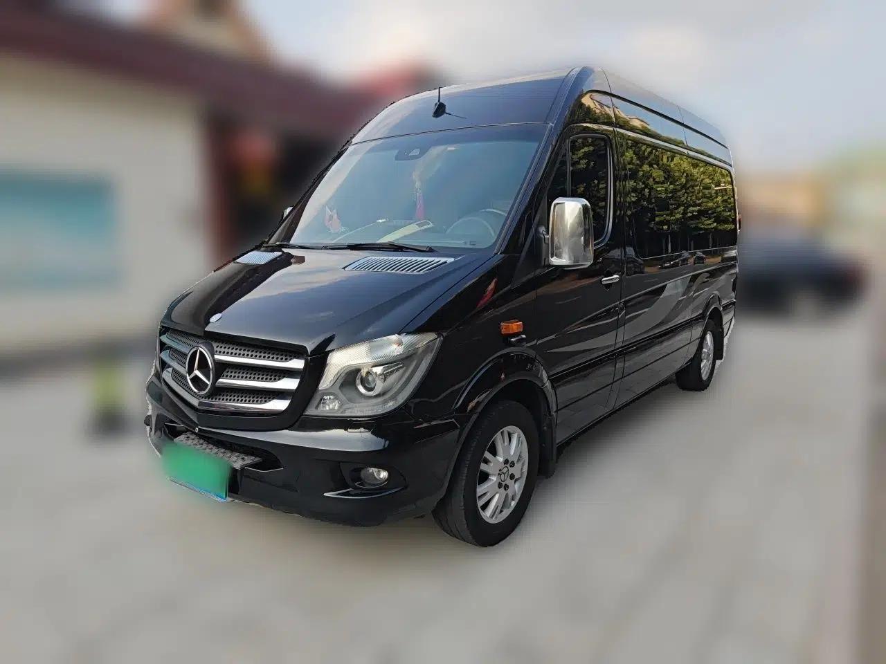 Mercedes-Benz Sprinter Mercedes-Benz Sprinter New Kai conversion, 2014 model, 3.5L automatic, 7 seats. — миниатюра 1