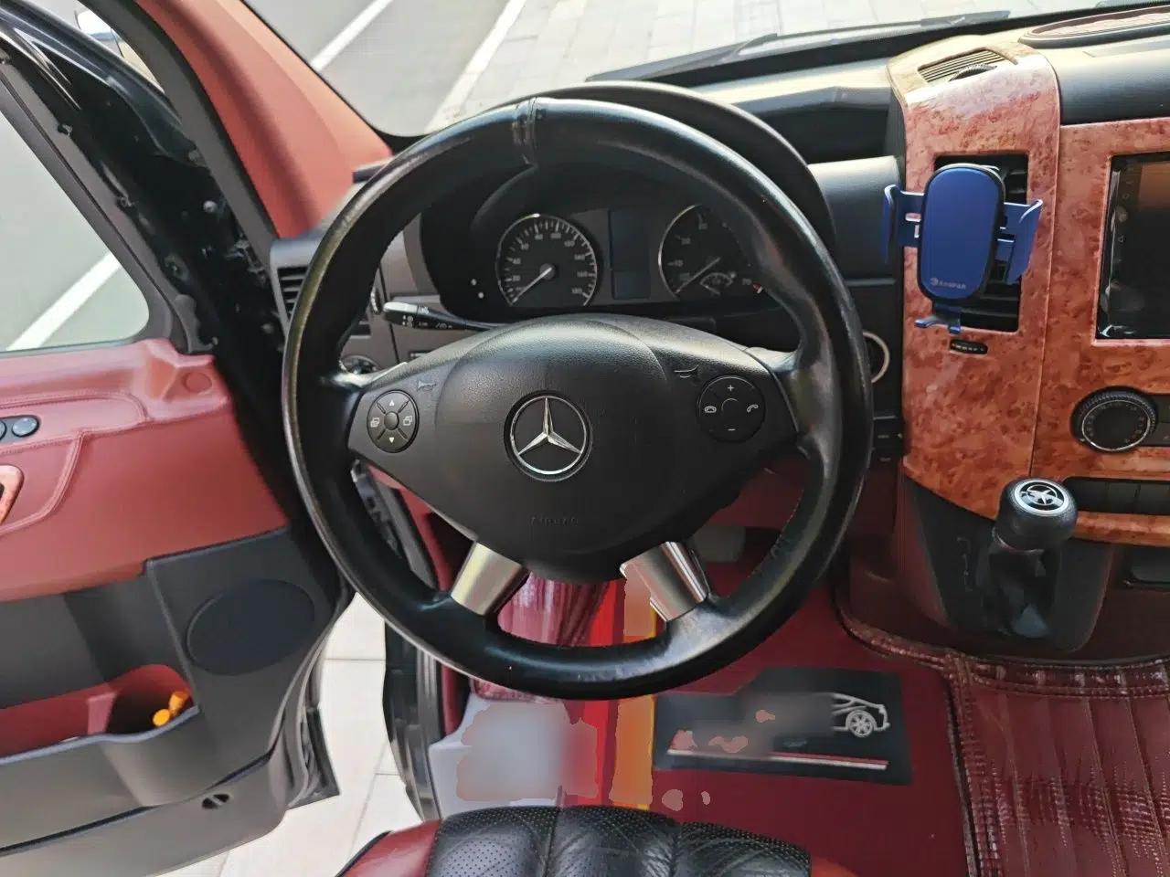 Mercedes-Benz Sprinter Mercedes-Benz Sprinter New Kai conversion, 2014 model, 3.5L automatic, 7 seats. — миниатюра 10