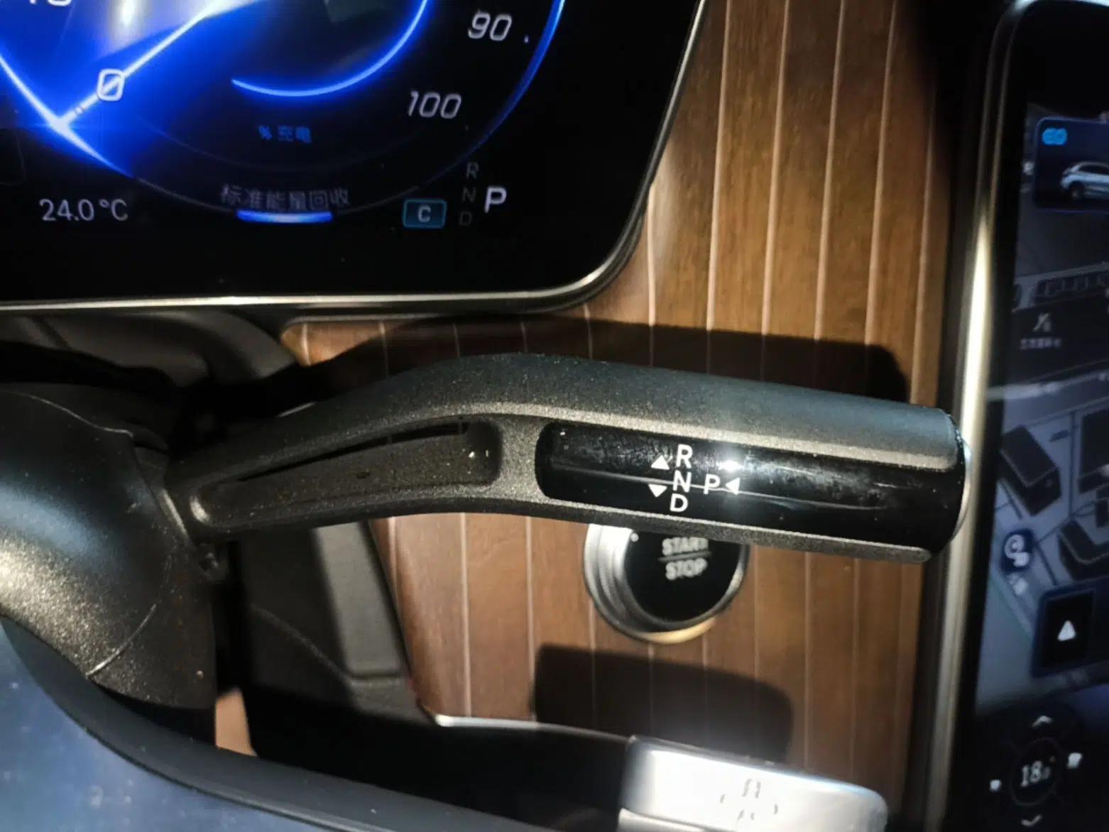 Mercedes-Benz EQE SUV 2024 500 4MATIC Pioneer Edition — миниатюра 21