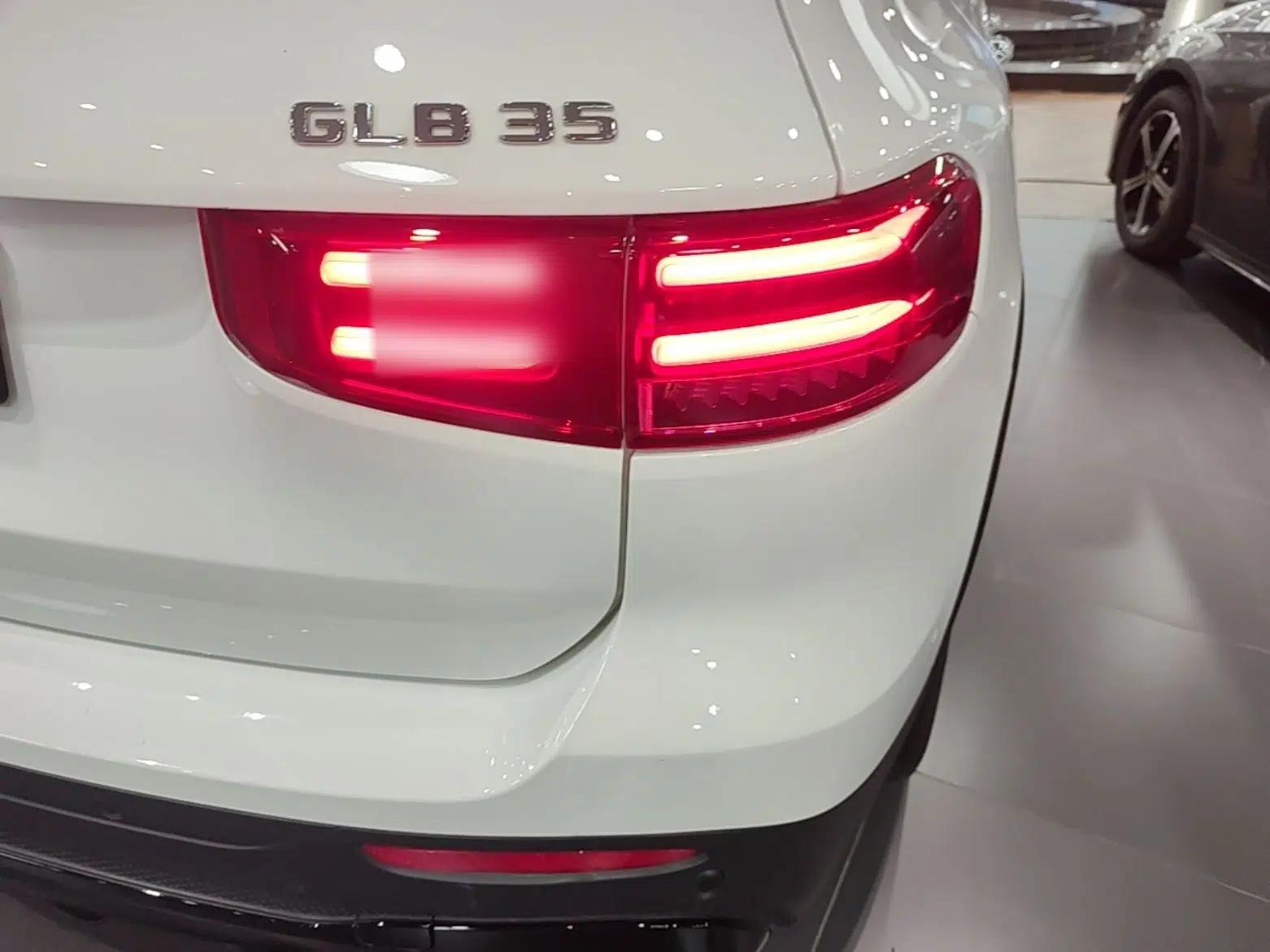 Mercedes-Benz GLB AMG 2024 AMG GLB 35 4MATIC — миниатюра 9