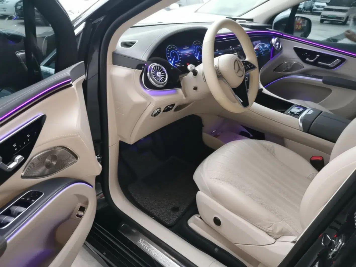 Mercedes-Benz EQS SUV 2023 450+ — миниатюра 17