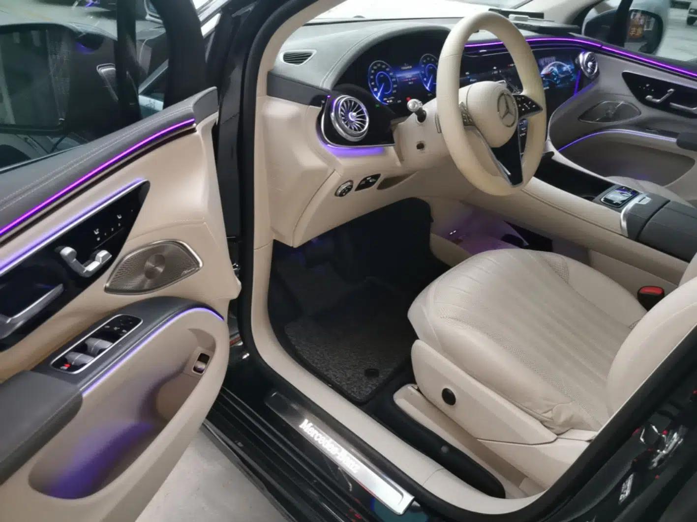 Mercedes-Benz EQS SUV 2023 450+ — миниатюра 18
