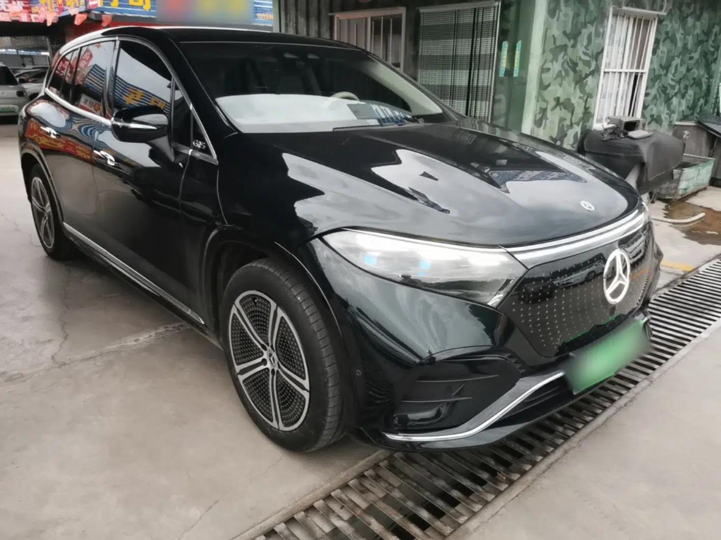 Mercedes-Benz EQS SUV 2023 450+ — миниатюра 3