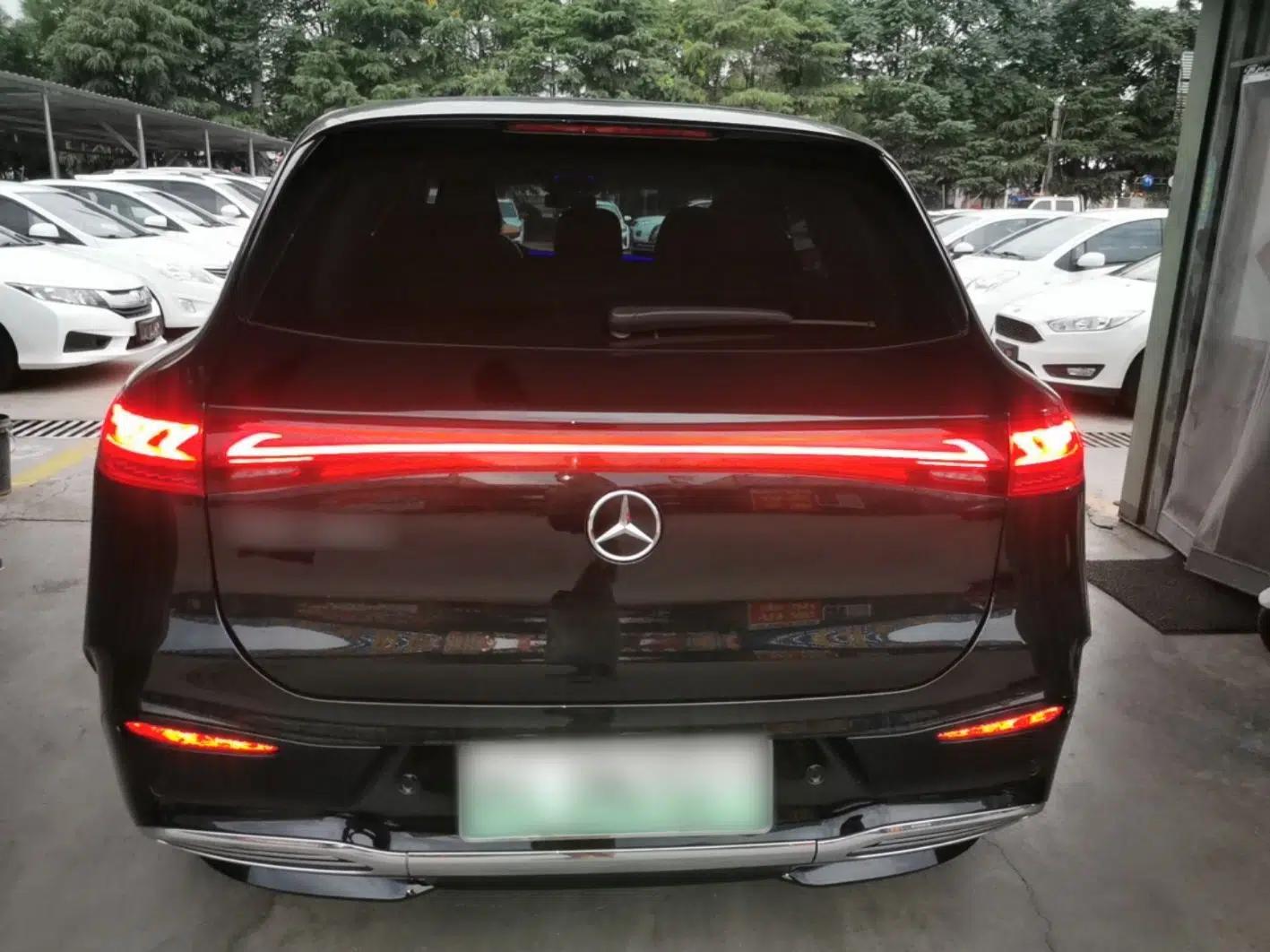 Mercedes-Benz EQS SUV 2023 450+ — миниатюра 5