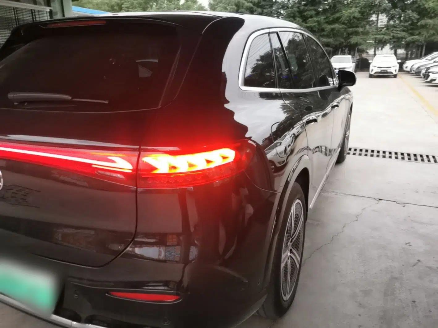 Mercedes-Benz EQS SUV 2023 450+ — миниатюра 9