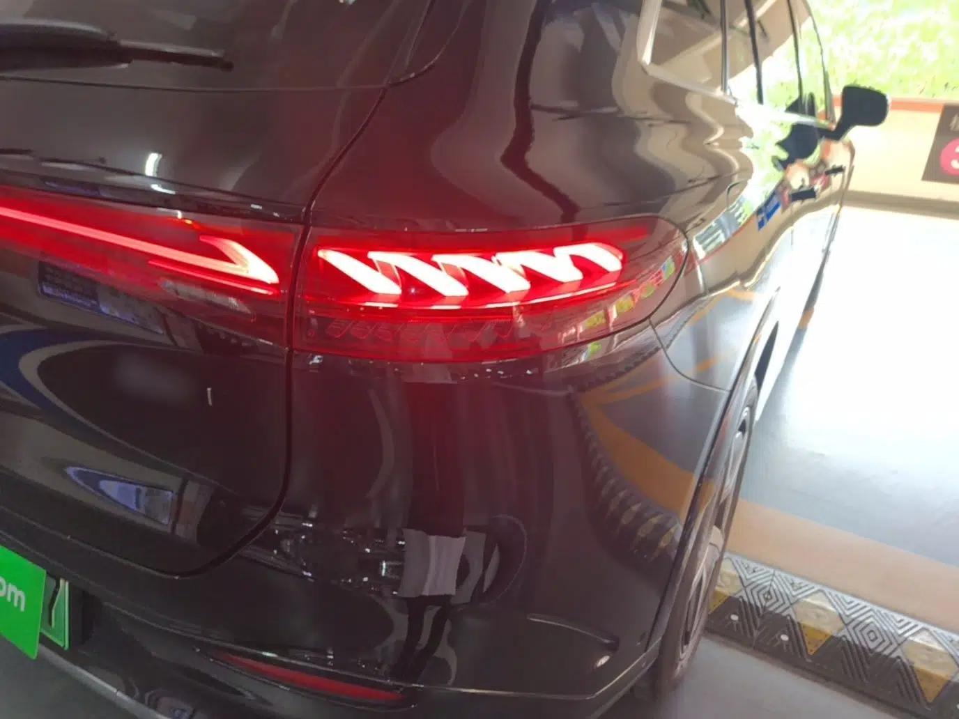 Mercedes-Benz EQS SUV 2023 450 4MATIC Pioneer Edition — миниатюра 9