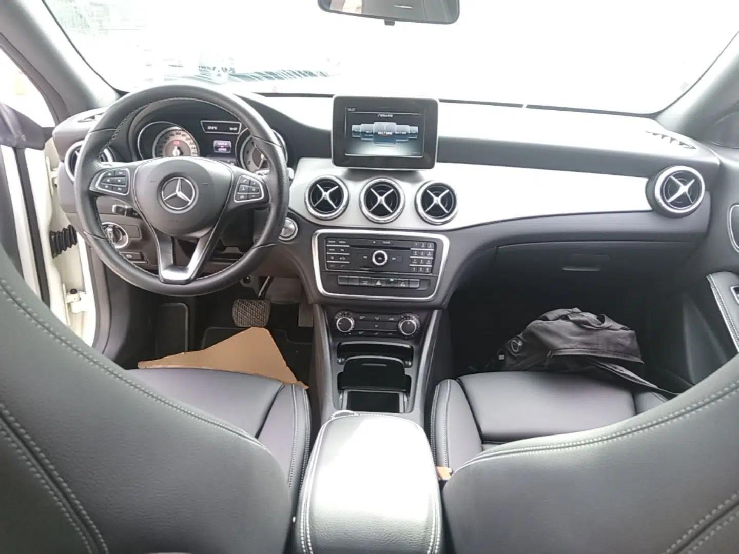 Mercedes-Benz CLA 2016 CLA 200 Style Edition — миниатюра 17