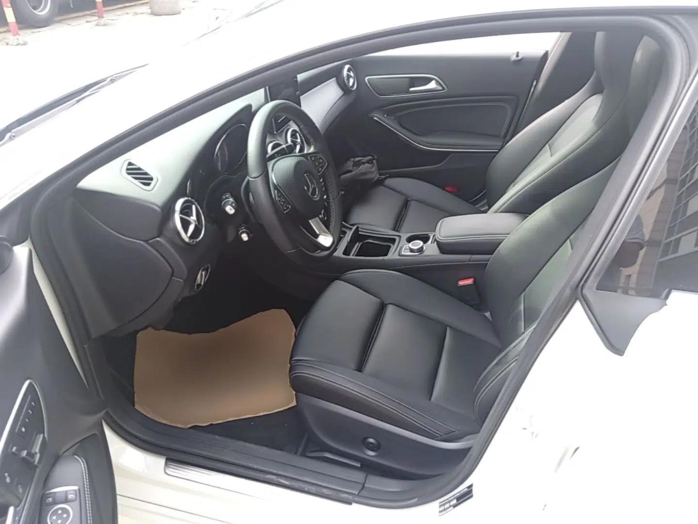 Mercedes-Benz CLA 2016 CLA 200 Style Edition — миниатюра 22