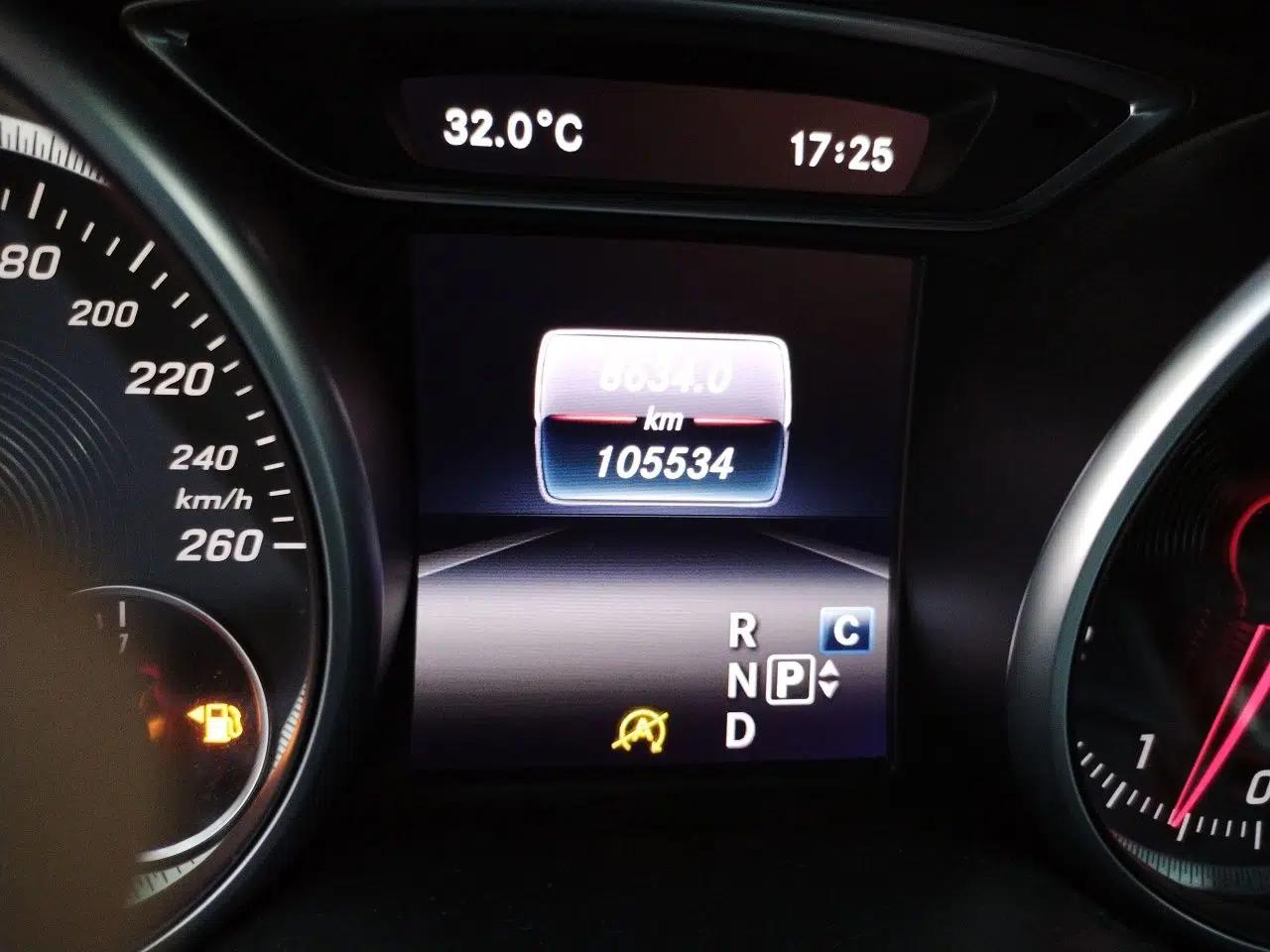 Mercedes-Benz CLA 2016 Facelifted CLA 200 Stylish Edition — миниатюра 12