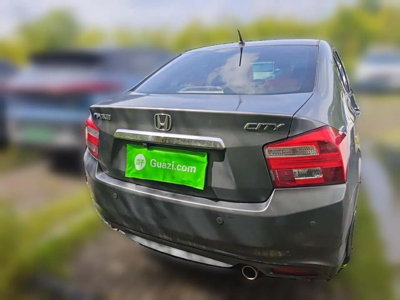 Honda City Classic 2012 1.5L Automatic Elite Edition — миниатюра 5