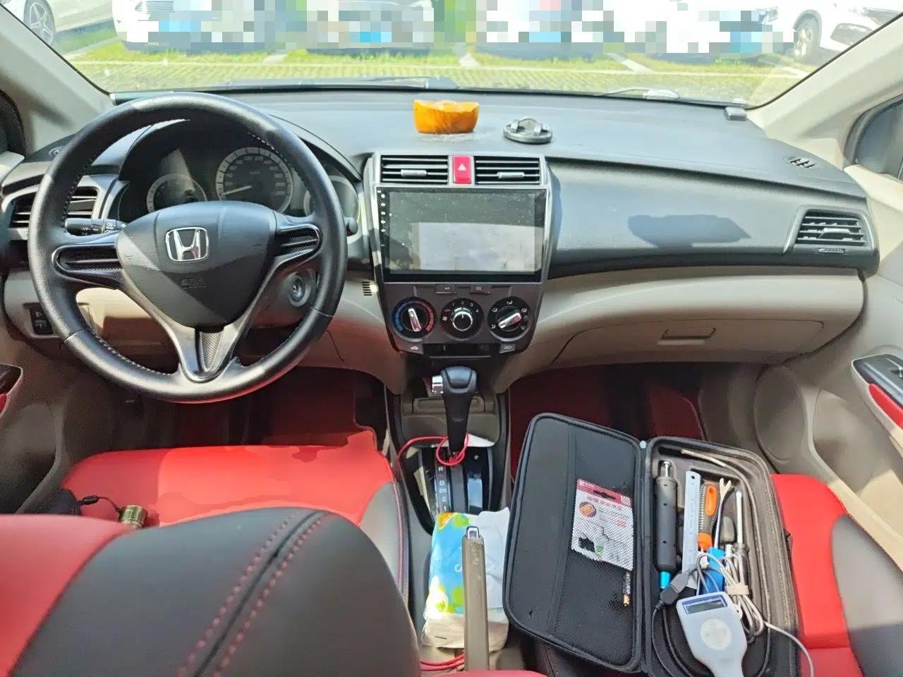 Honda City Classic 2012 1.5L Automatic Elite Edition — миниатюра 9