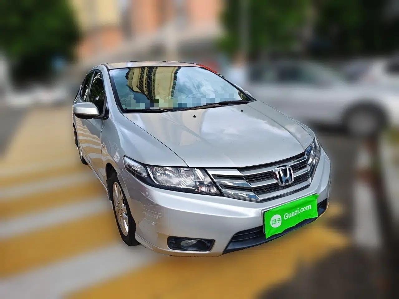Honda City Classic 2012 1.5L manual Comfort version — миниатюра 3