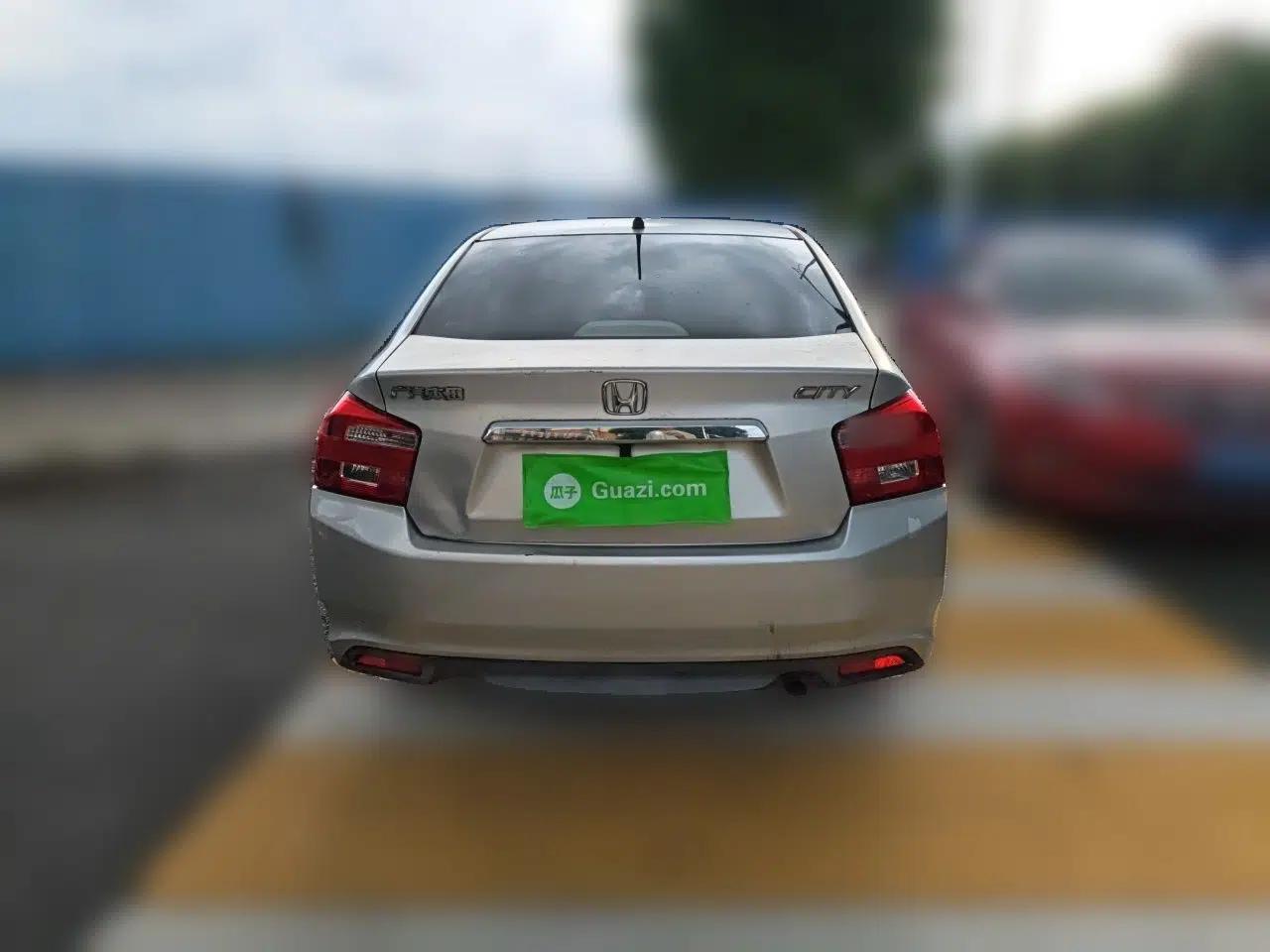 Honda City Classic 2012 1.5L manual Comfort version — миниатюра 5