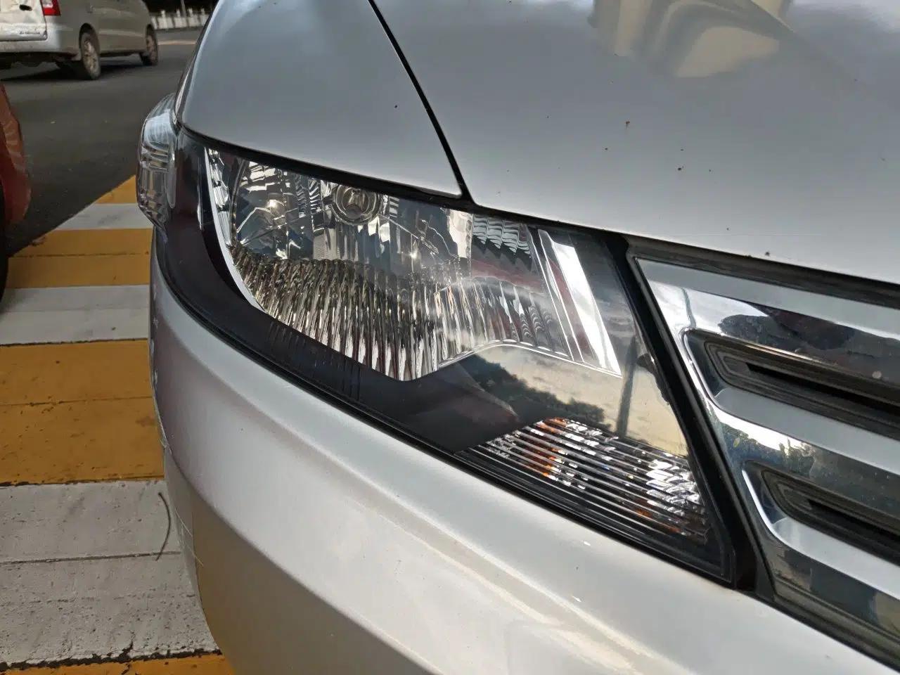 Honda City Classic 2012 1.5L manual Comfort version — миниатюра 7