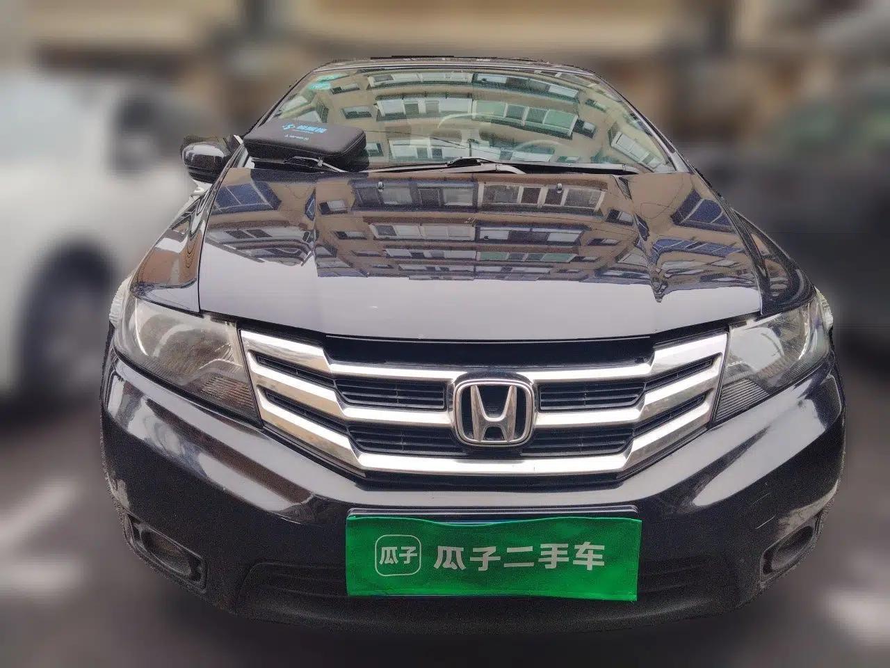 Honda City Classic 2012 1.5L manual Elite Edition — миниатюра 2
