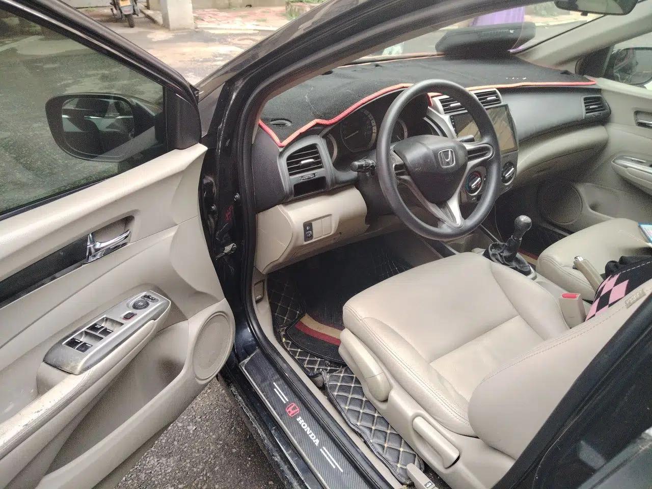 Honda City Classic 2012 1.5L manual Elite Edition — миниатюра 16
