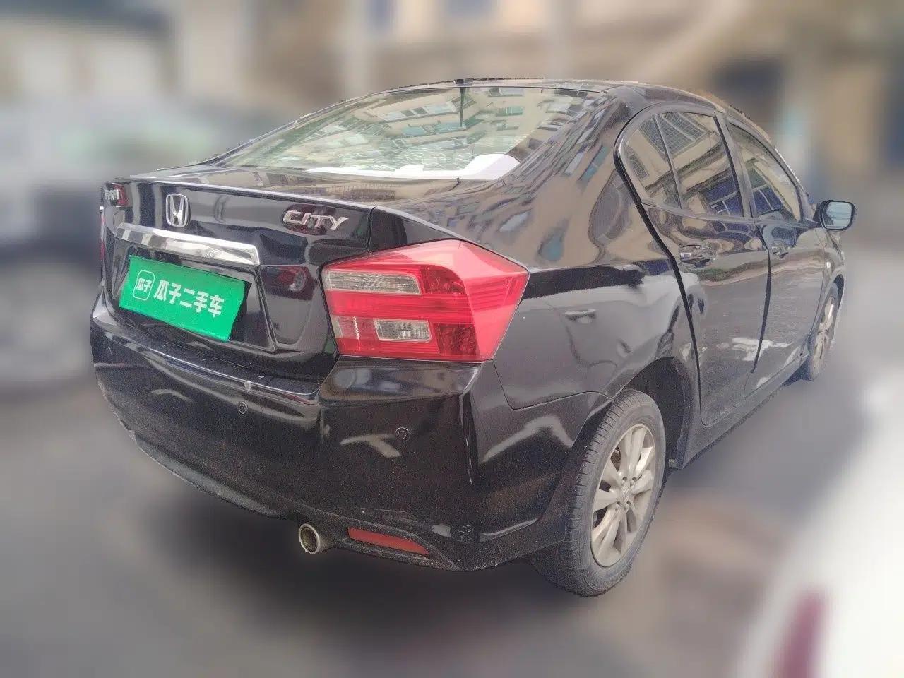 Honda City Classic 2012 1.5L manual Elite Edition — миниатюра 6