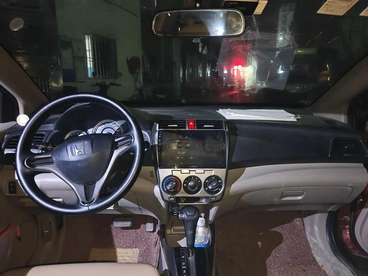 Honda City Classic 2014 Style 1.5L Automatic Elite Edition — миниатюра 18