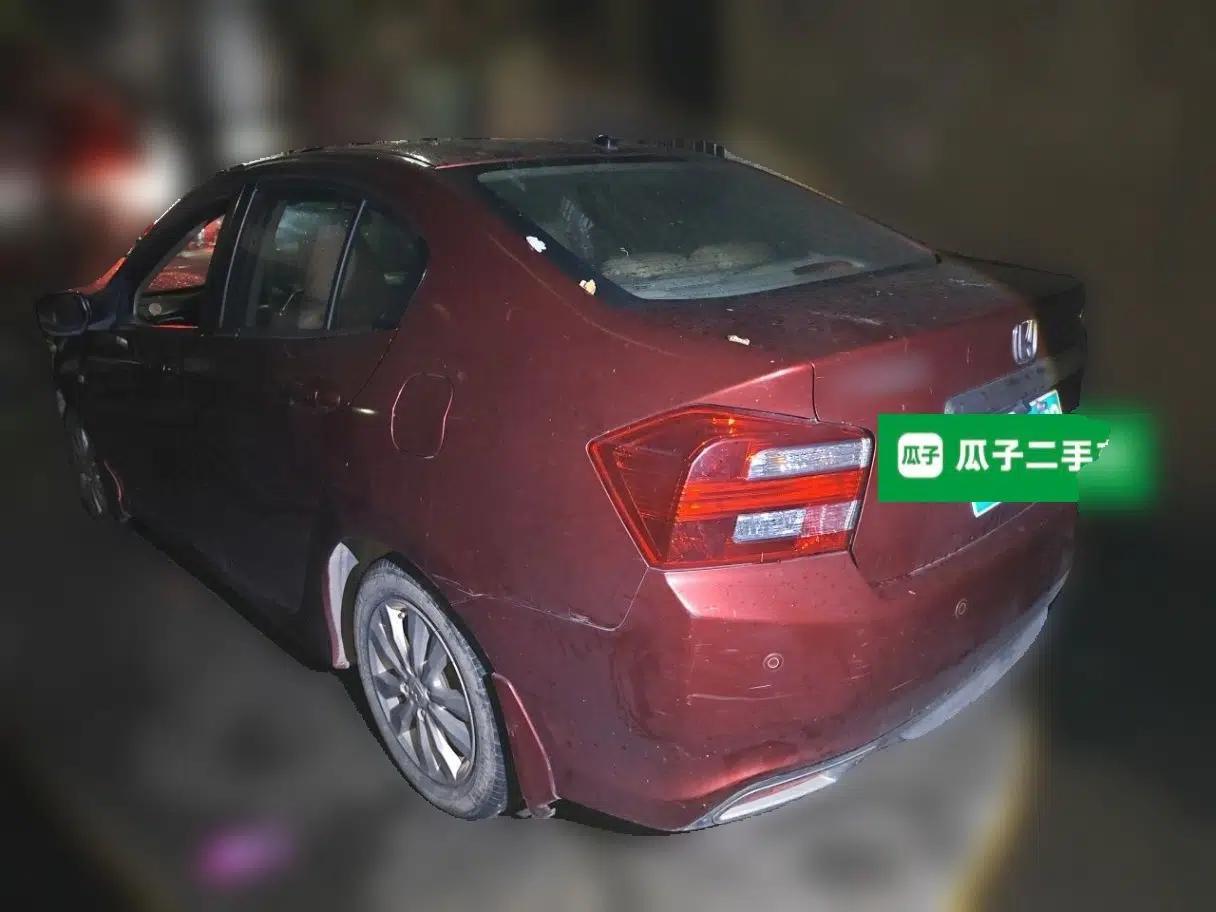 Honda City Classic 2014 Style 1.5L Automatic Elite Edition — миниатюра 4