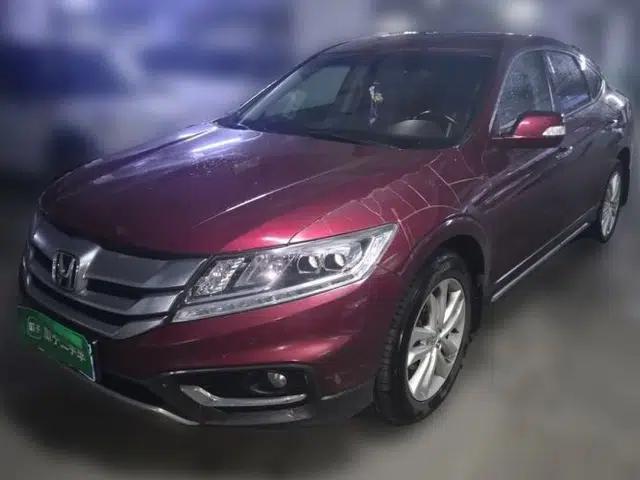 Honda Crosstour 2014 2.4L Luxury Edition