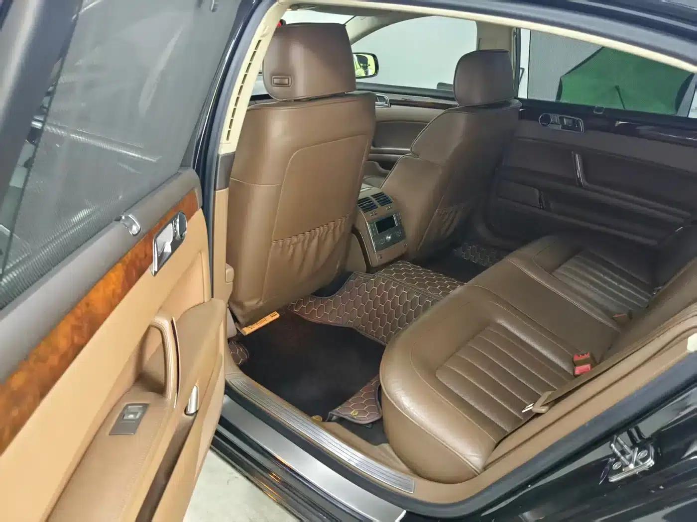 Phaeton 2011 3.6L V6 5-seater Extended Comfort Edition — миниатюра 13