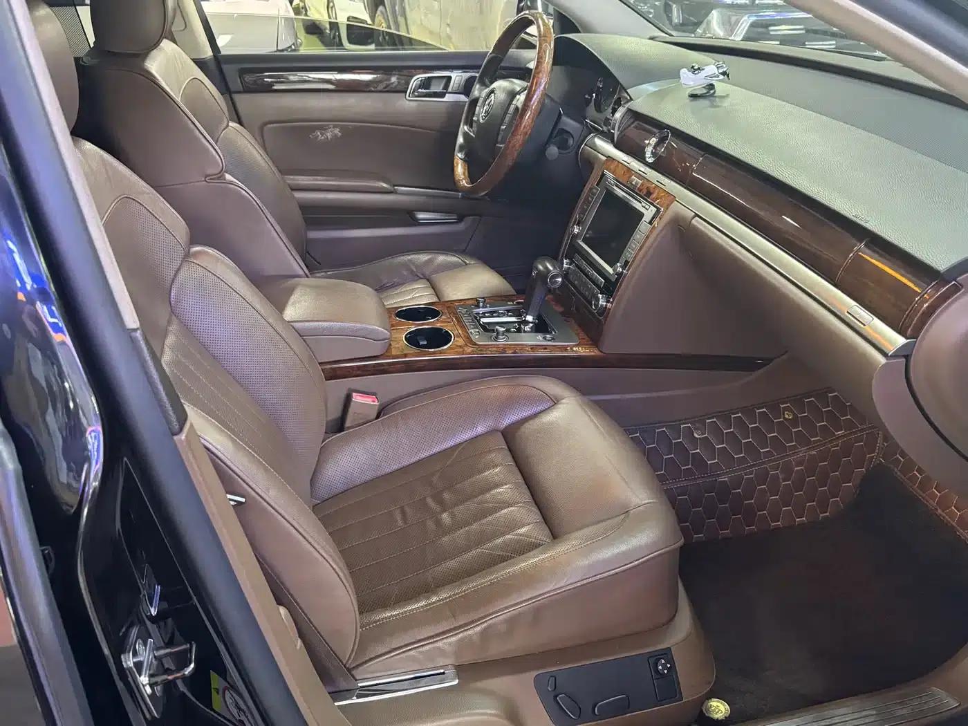 Phaeton 2011 3.6L V6 5-seater Extended Comfort Edition — миниатюра 8