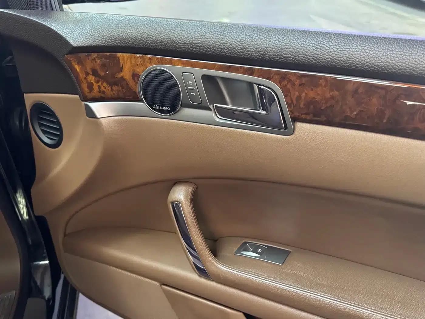 Phaeton 2011 3.6L V6 5-seater Extended Comfort Edition — миниатюра 9