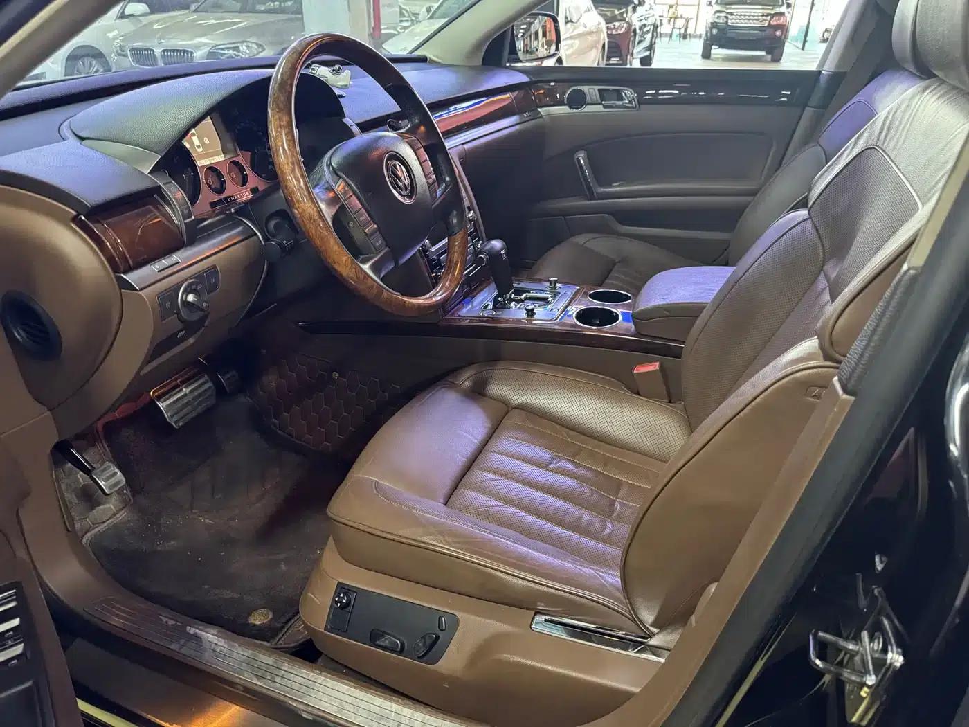 Phaeton 2011 3.6L V6 5-seater Extended Comfort Edition — миниатюра 10