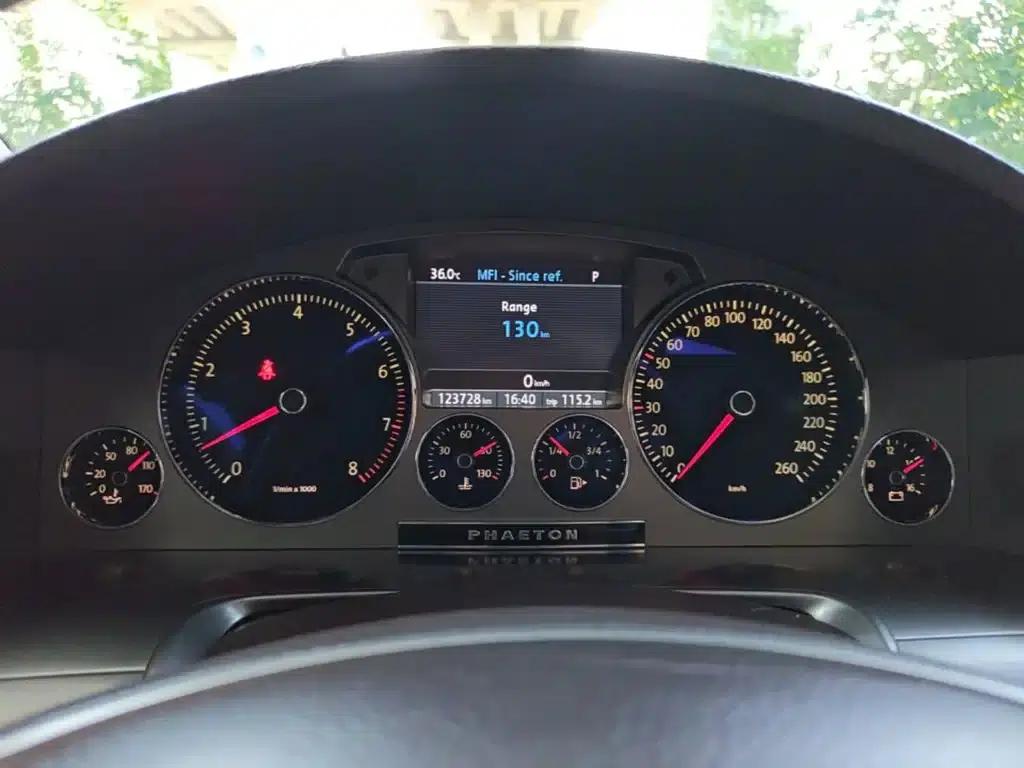 Phaeton 2012 3.0L Executive Edition — миниатюра 12