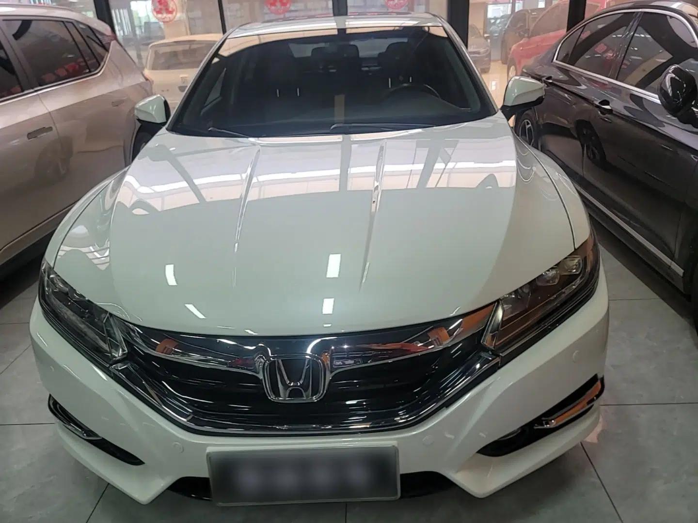 Honda Spirior 2015 2.4L Prestige Edition — миниатюра 2