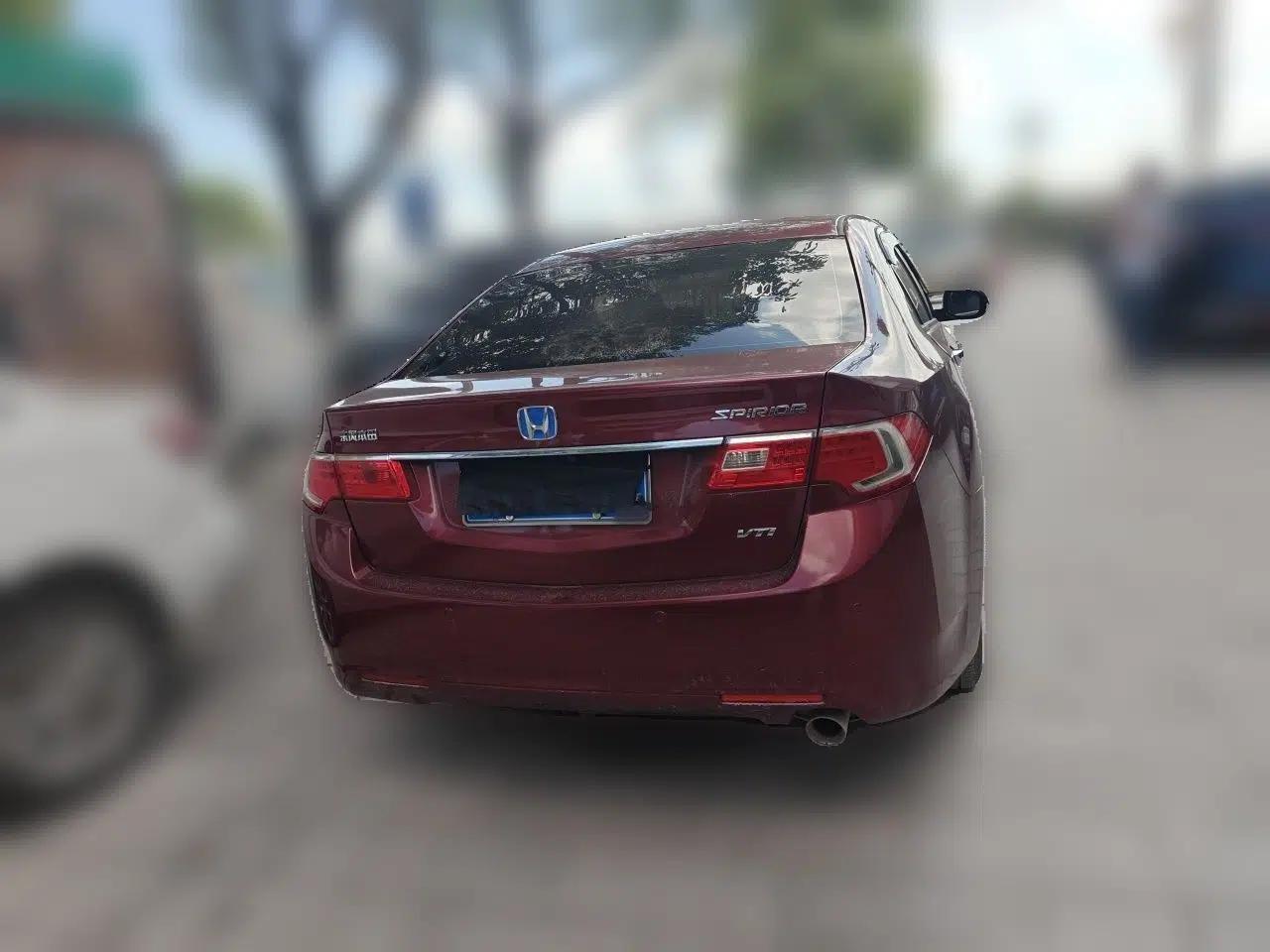 Honda Spirior 2013 2.0L Luxury Edition — миниатюра 5