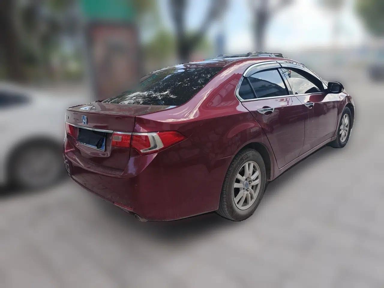 Honda Spirior 2013 2.0L Luxury Edition — миниатюра 6