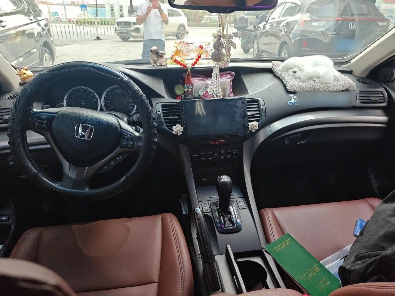 Honda Spirior 2013 2.0L Luxury Edition — миниатюра 9