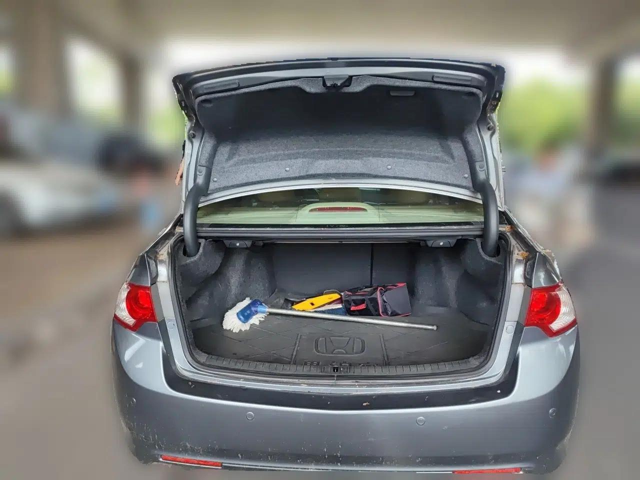 Honda Spirior 2009 2.4L Luxury Edition — миниатюра 19