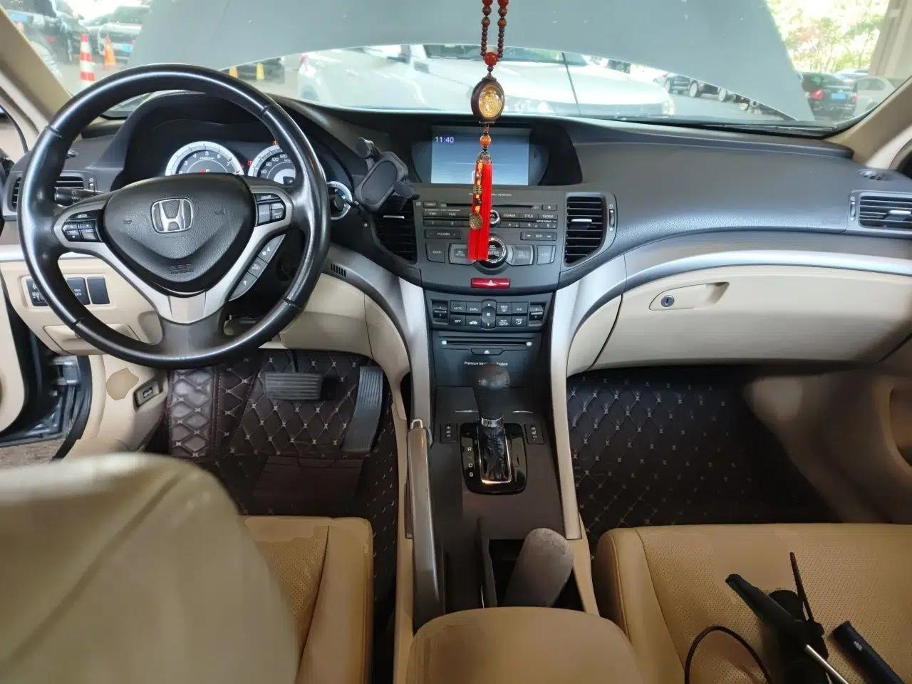 Honda Spirior 2009 2.4L Luxury Edition — миниатюра 9