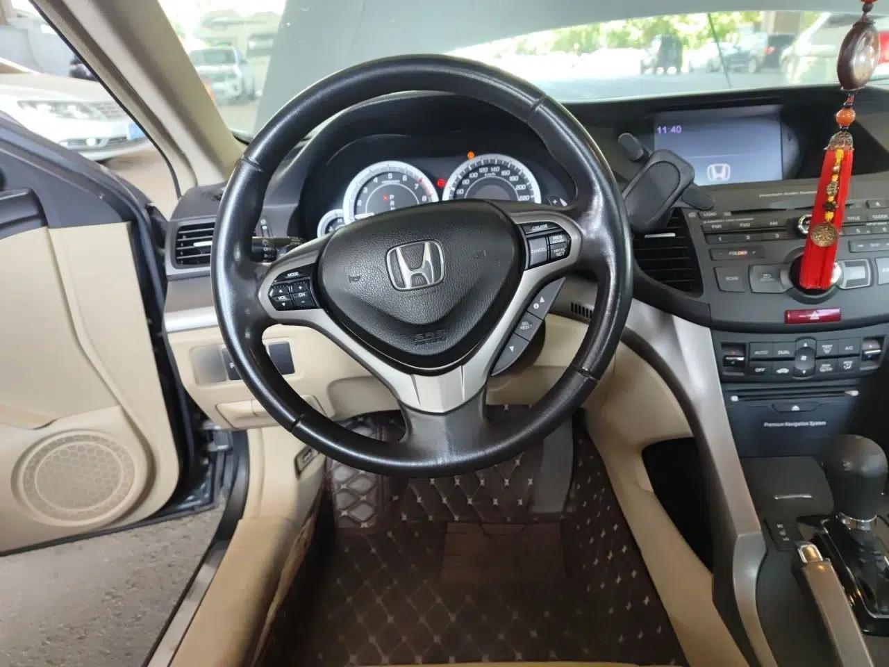 Honda Spirior 2009 2.4L Luxury Edition — миниатюра 10
