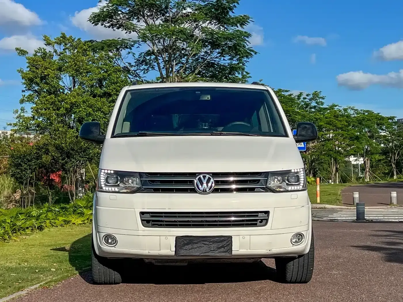 Multivan 2012 2.0TSI 2WD Luxury Edition — миниатюра 2