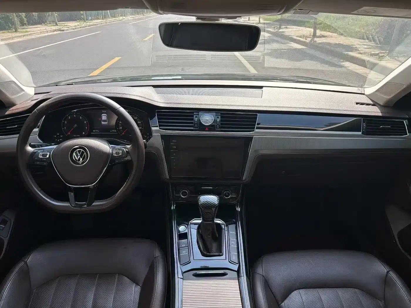 Phideon 2021 380TSI Luxury Edition — миниатюра 6