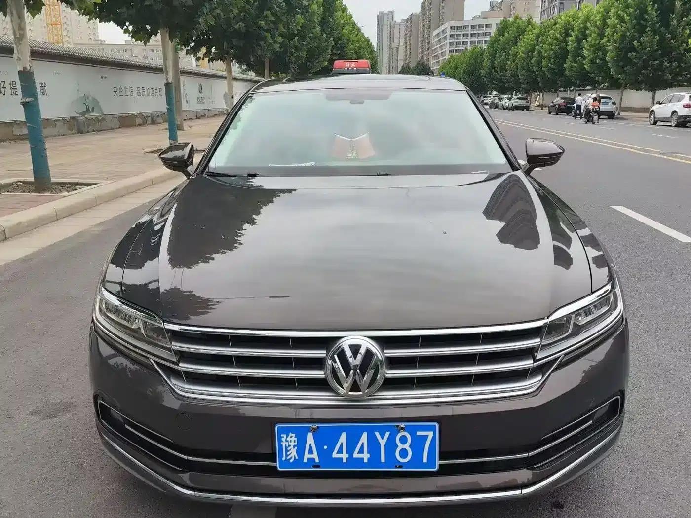 Phideon 2018 Facelift 380TSI 2WD Business Edition — миниатюра 2