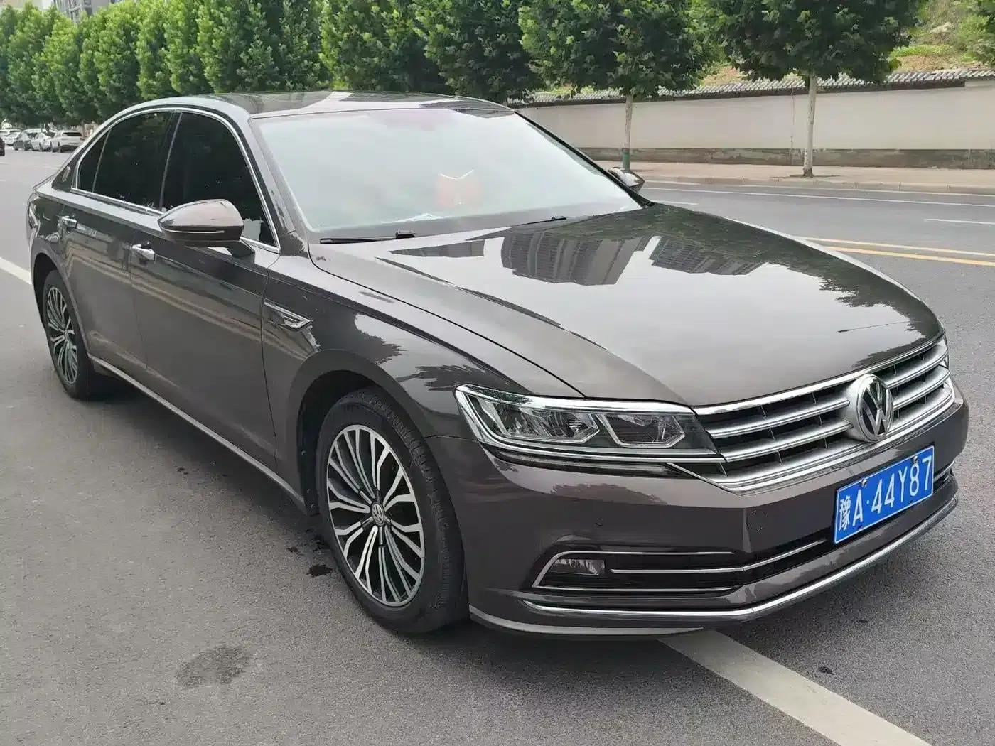 Phideon 2018 Facelift 380TSI 2WD Business Edition — миниатюра 3