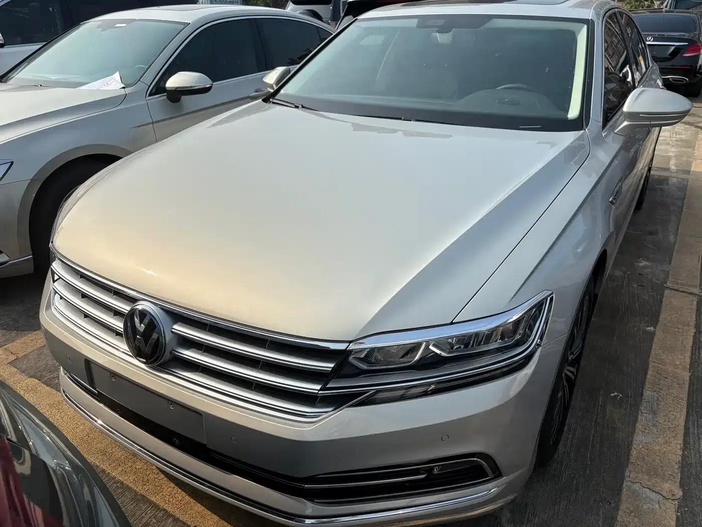 Phideon 2018 Facelift 380TSI 2WD Business Edition — миниатюра 1