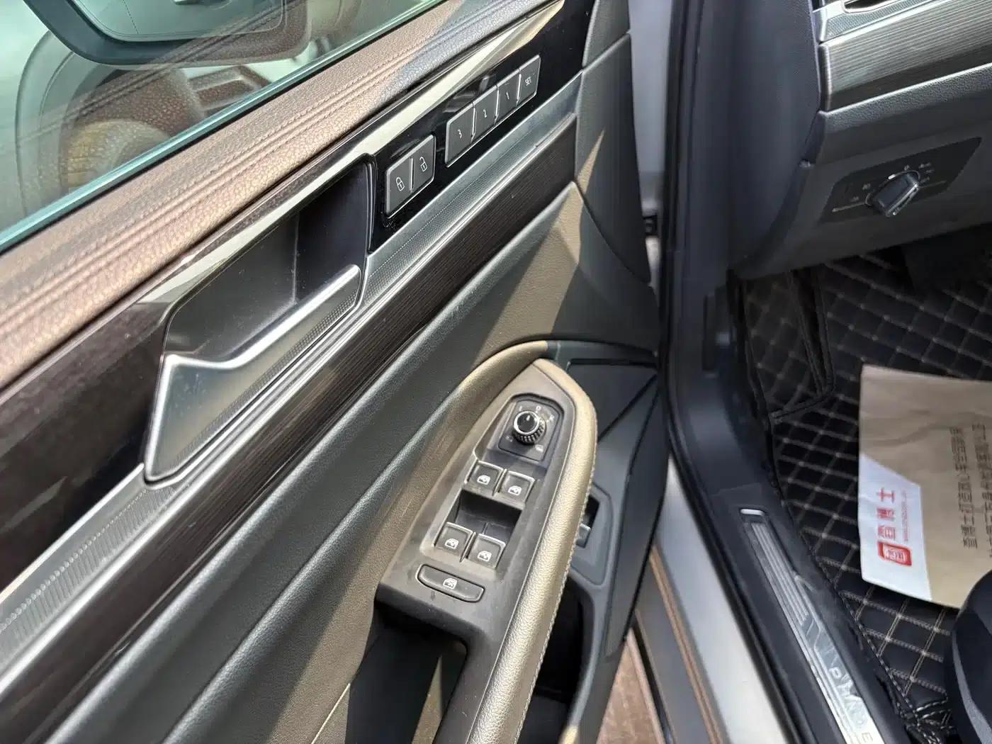 Phideon 2018 Facelift 380TSI 2WD Business Edition — миниатюра 5