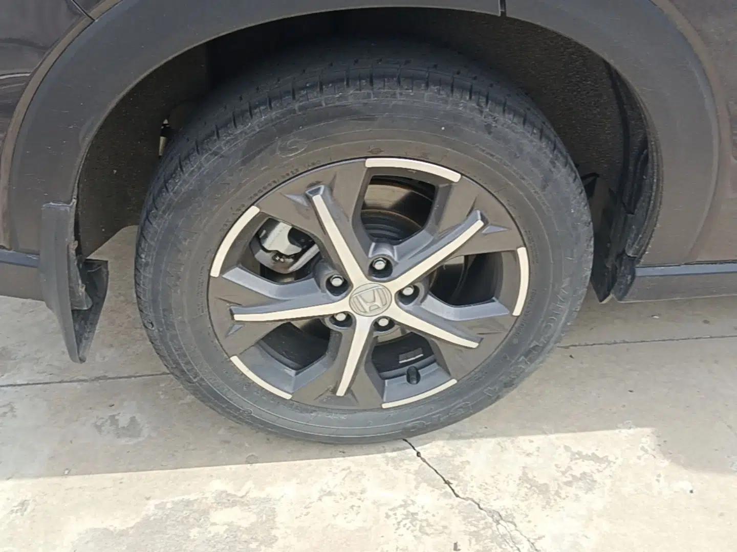 Honda ZR-V 2022 1.5T CVT Elite Edition — миниатюра 11
