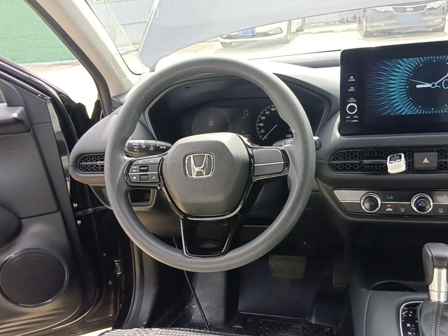 Honda ZR-V 2022 1.5T CVT Elite Edition — миниатюра 13